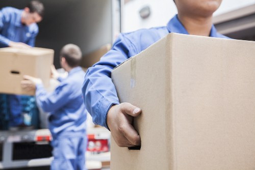 Moving truck available for local home removals in Twickenham