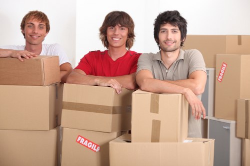 Local moving team arranging removal truck hire in Twickenham