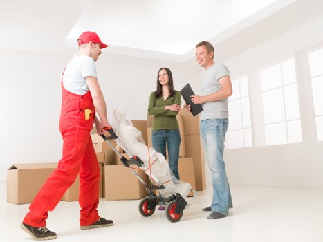 Removal van service for residential and business moves in Twickenham
