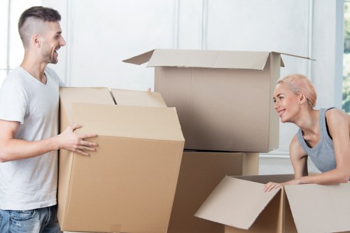 Preparation checklist and packing items for a Twickenham man and van move